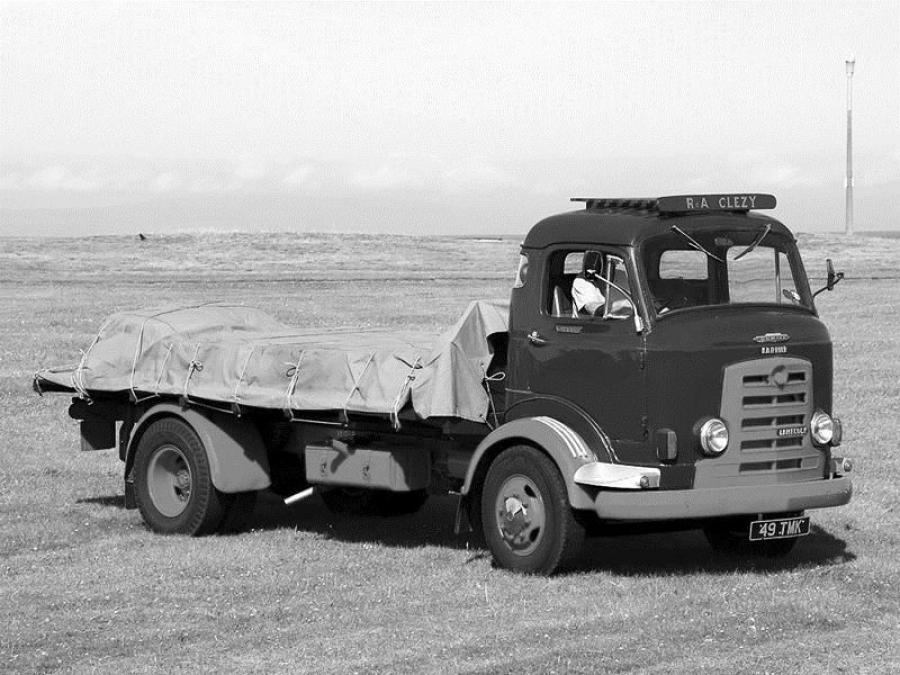 Karrier Gamecock '1952